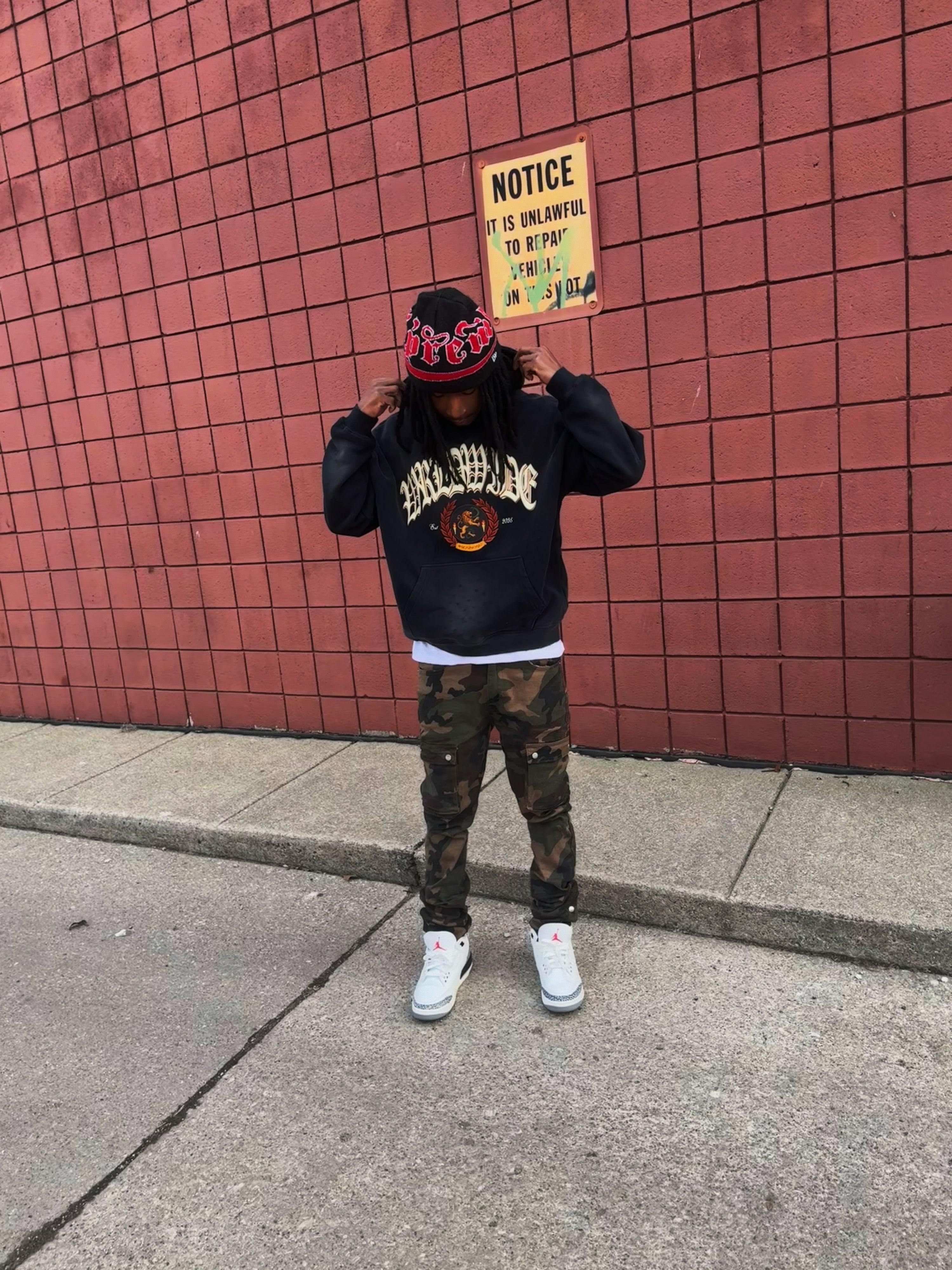 WRLDWIDE RESILIENCE HOODIE